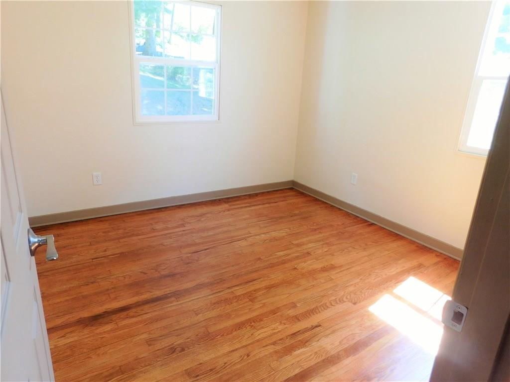 1533 Prospect Road Pittsburgh, PA 15227 - Photo 9 of 23 Gallery Image 9