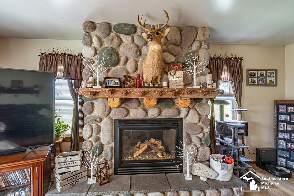 1584 East Newburg Road Carleton, MI 48117 - Photo 14 of 36 50208815-37176a28-2db3-4d54-ac1d-a332225b7b71.JPG