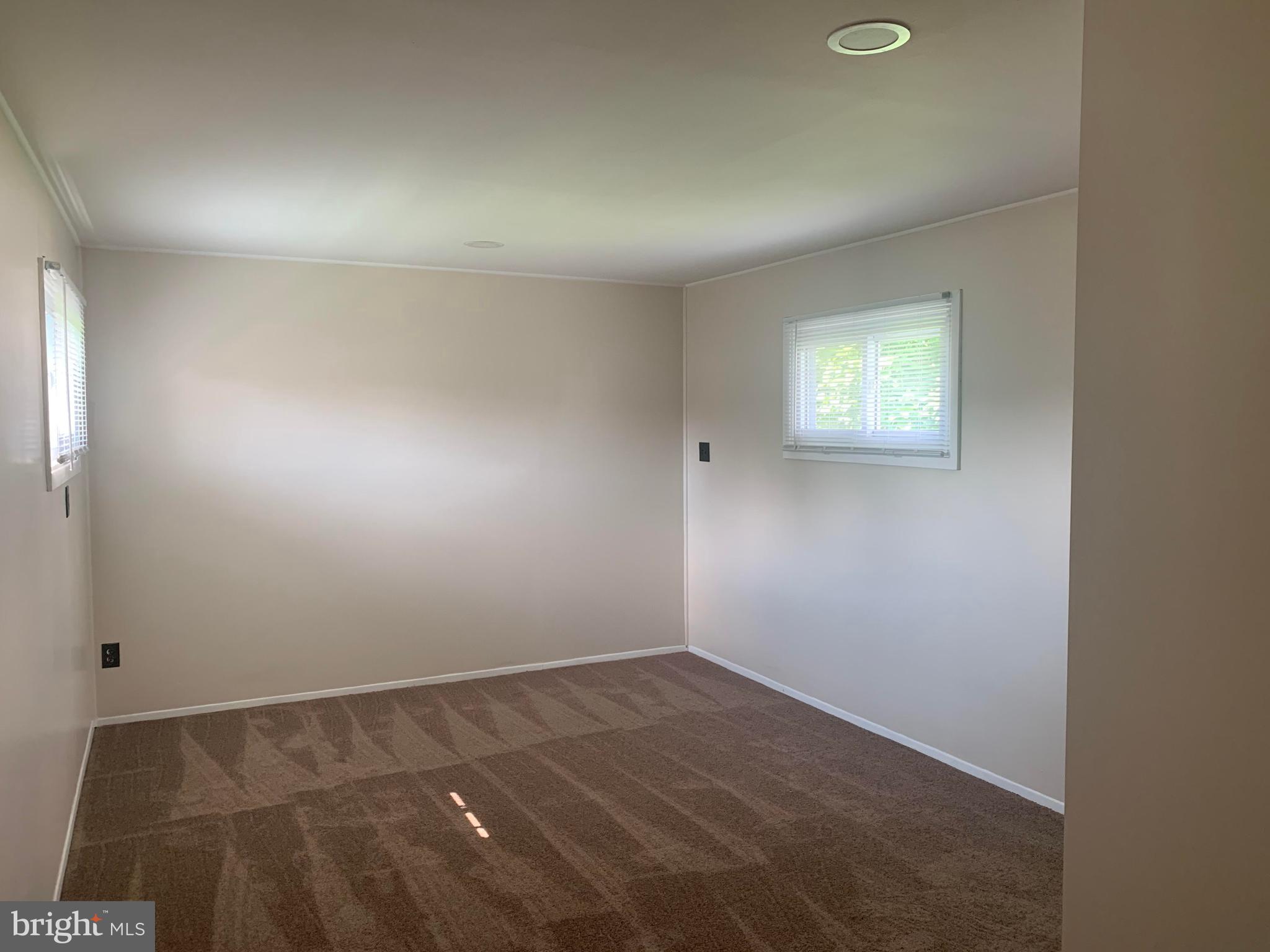 33 Disk Lane Levittown, PA 19055 - Photo 13 of 19 Bedrom 3