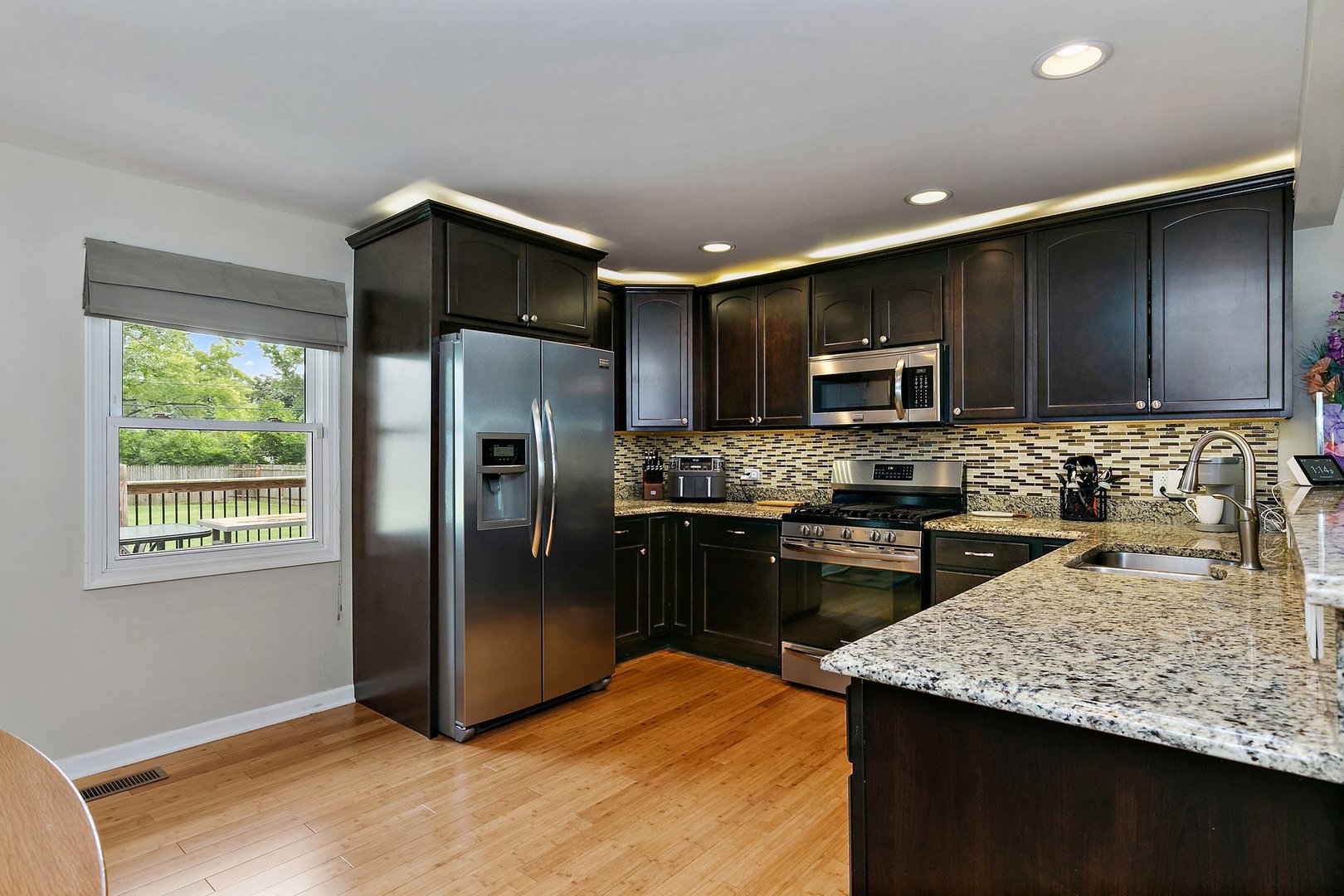 467 Douglas Road Batavia, IL 60510 - Photo 11 of 31