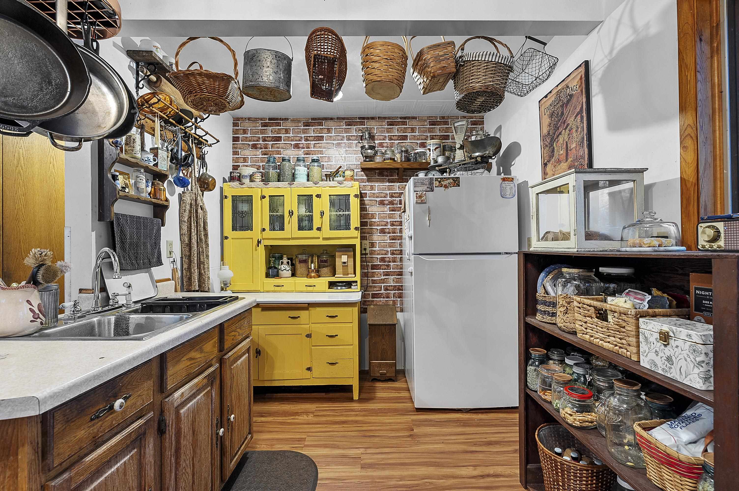 W8796 Smith Creek Road Crivitz, WI 54114 - Photo 18 of 69