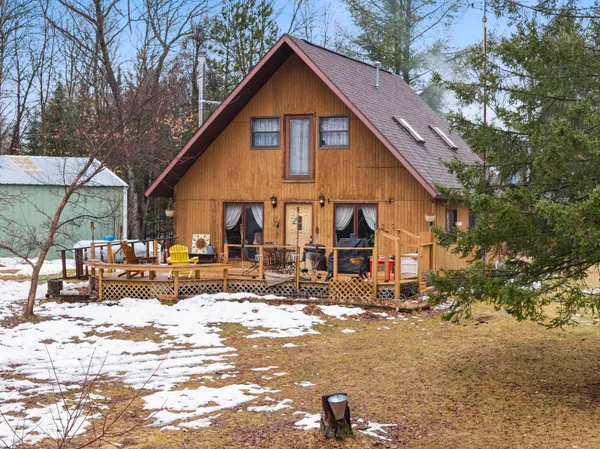 $435,000 | W8796 Smith Creek Road, Crivitz, WI 54114