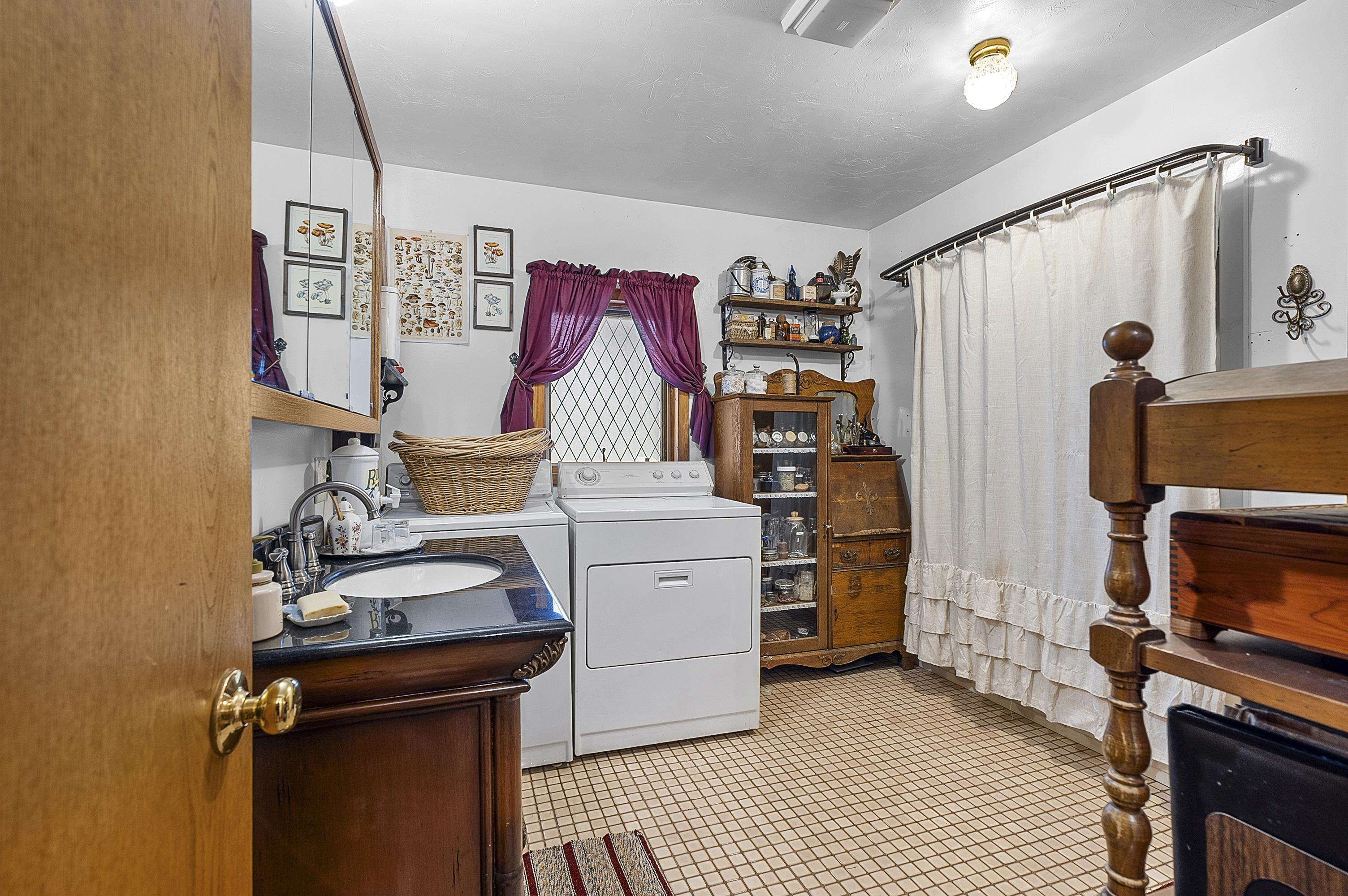 W8796 Smith Creek Road Crivitz, WI 54114 - Photo 32 of 69