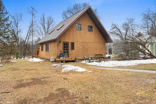 $435,000 | W8796 Smith Creek Road, Crivitz, WI 54114