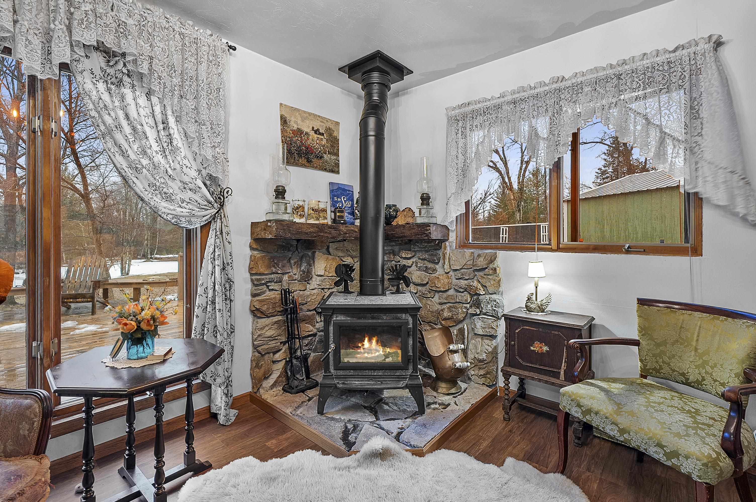 W8796 Smith Creek Road Crivitz, WI 54114 - Photo 10 of 69