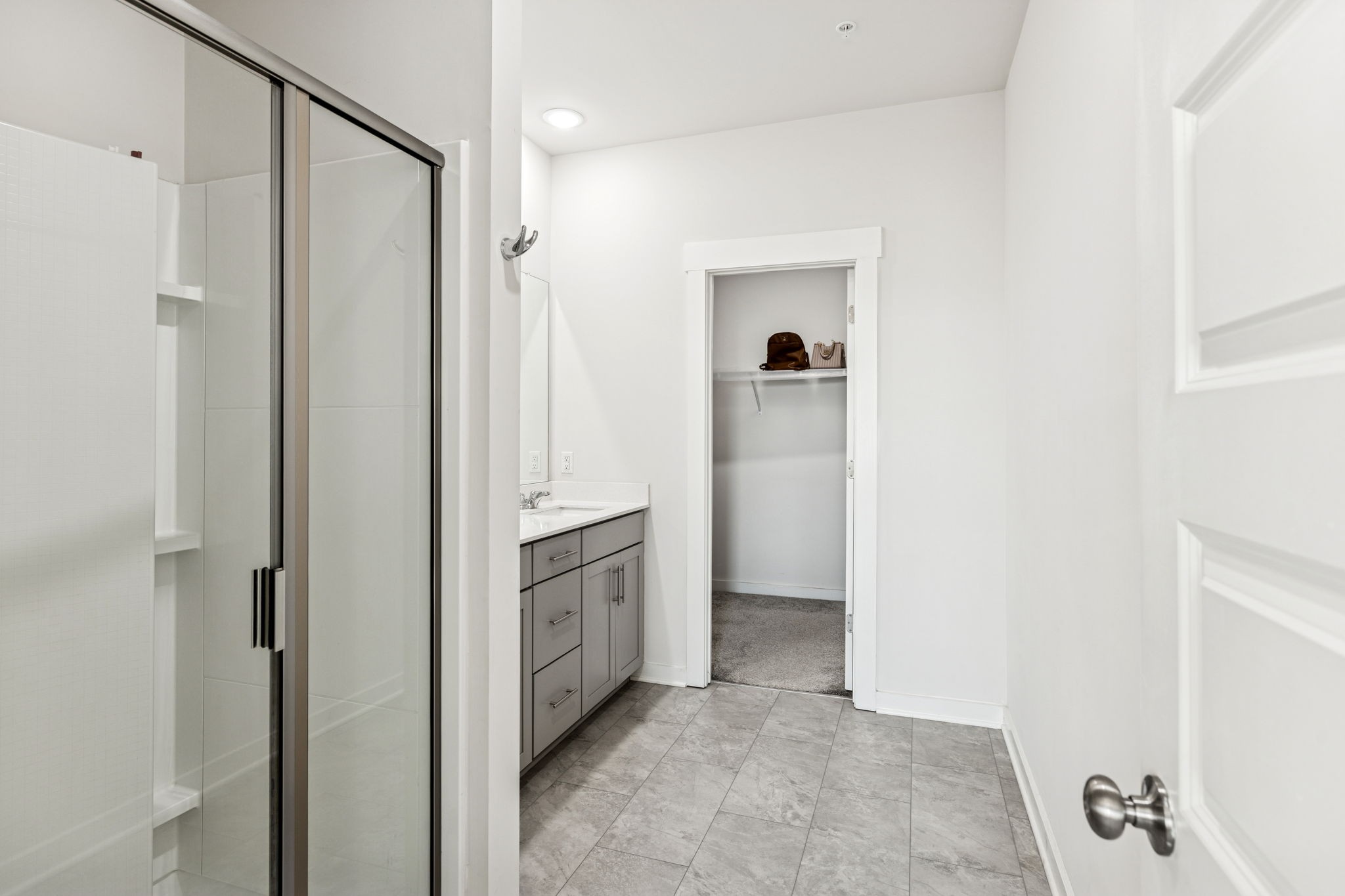 603 Birdie Dr Spring Hill Spring Hill, TN 37174 - Photo 14 of 26 a view of a hallway with closet and front door