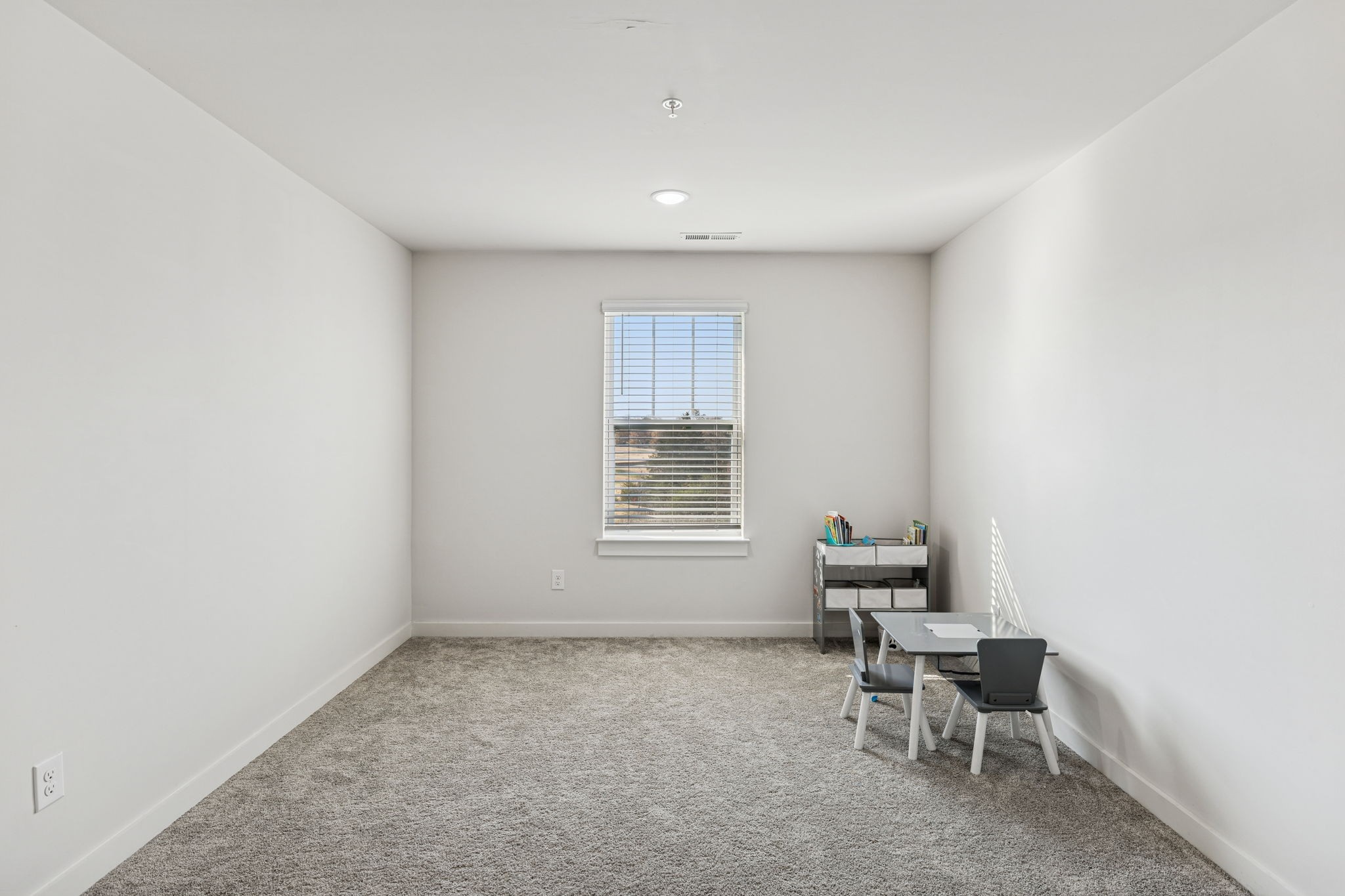 603 Birdie Dr Spring Hill Spring Hill, TN 37174 - Photo 17 of 26 a living room with furniture and a window