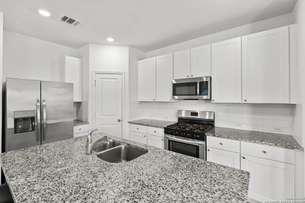 $2,100 | 4419 Revetment Way, San Antonio, TX 78223