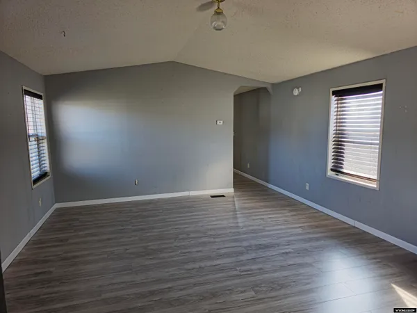 $61,000 | 270 Thornock Avenue, Evanston, WY 82930