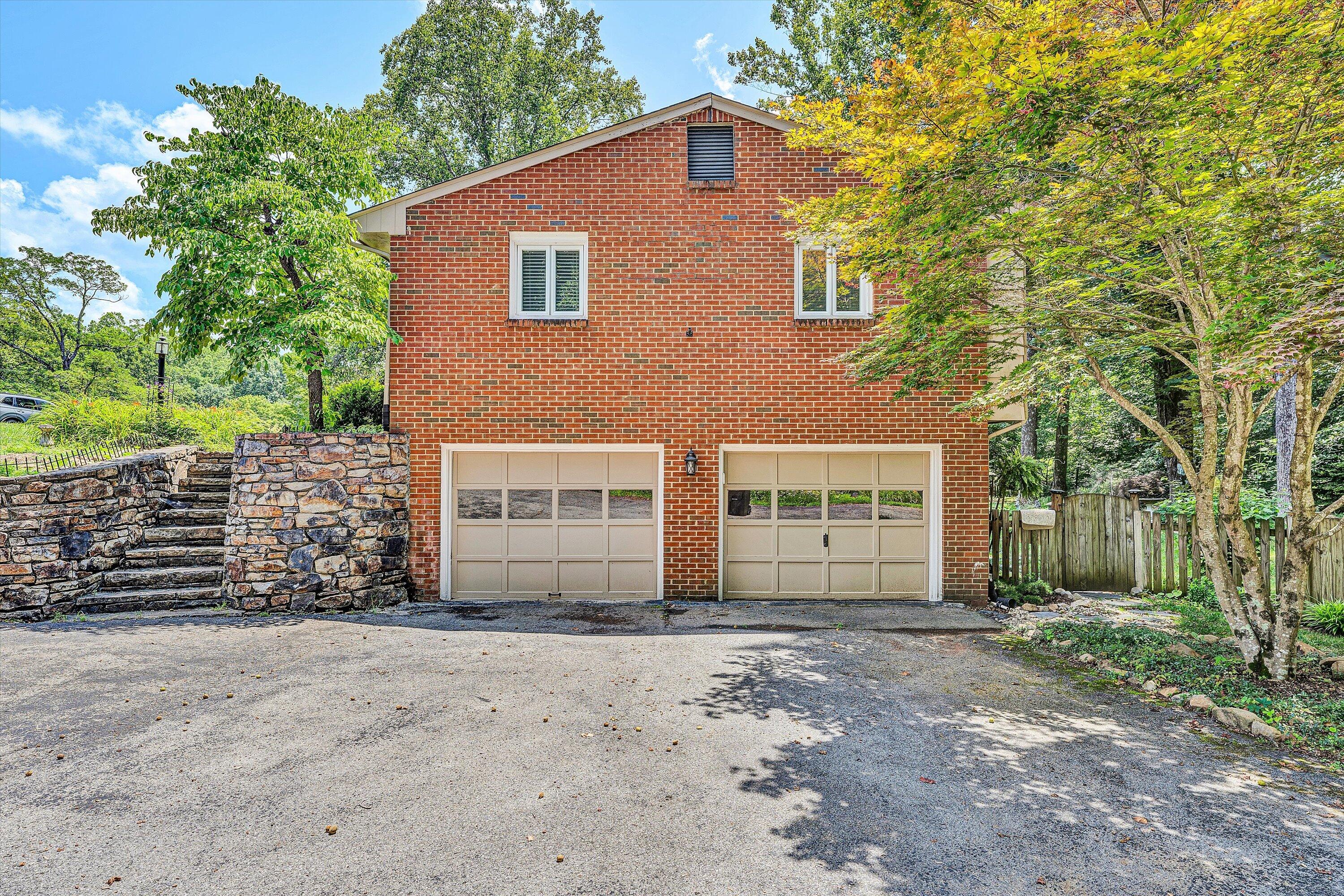 199 Stratford Drive Blue Ridge, VA 24064 - Photo 3 of 46 03-DSC07743