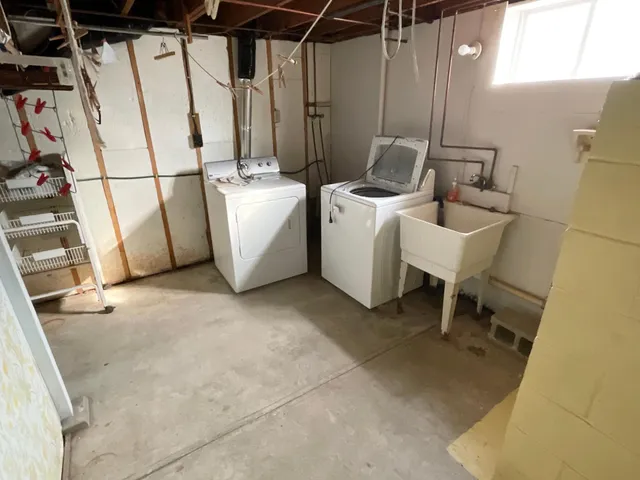 $159,000 | 104 Market Street Northeast, Brownsdale, MN 55918