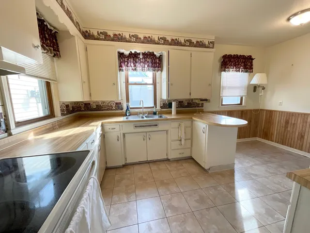 $159,000 | 104 Market Street Northeast, Brownsdale, MN 55918