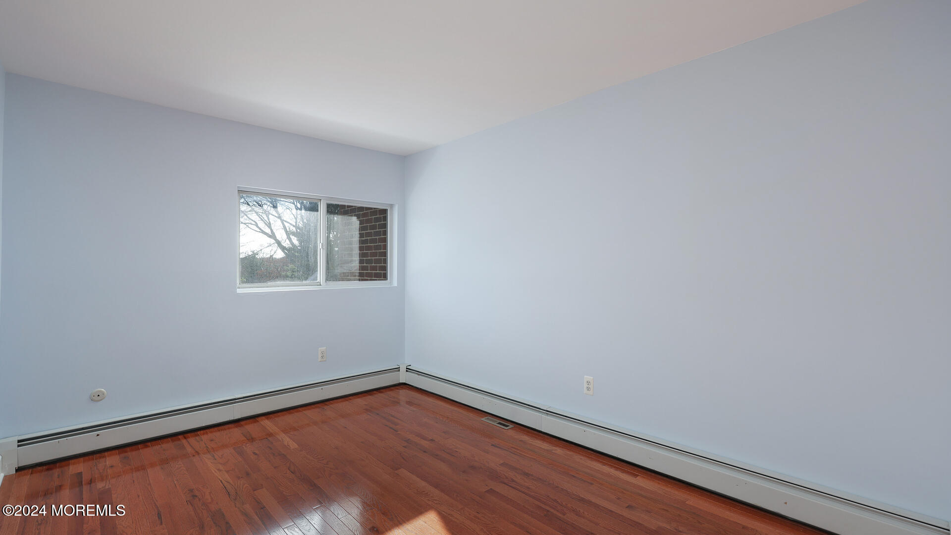 37 Locust Way Spring Lake Heights, NJ 07762 - Photo 16 of 38 37 Locust Way Spring Lake NJ 07762 USA-0