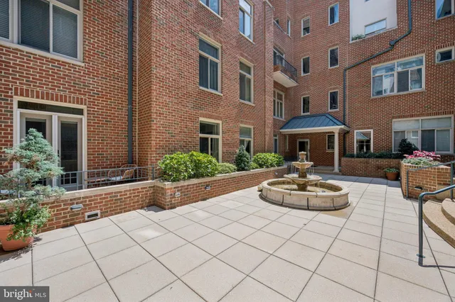 $635,000 | 2801 Connecticut Avenue Northwest, Unit 17, Washington, DC 20008