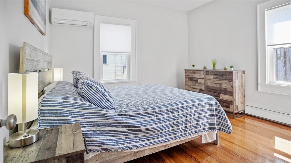 18 Roma Street Bristol, RI 02809 - Photo 12 of 39