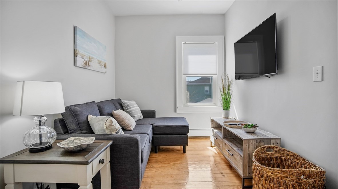 18 Roma Street Bristol, RI 02809 - Photo 9 of 39