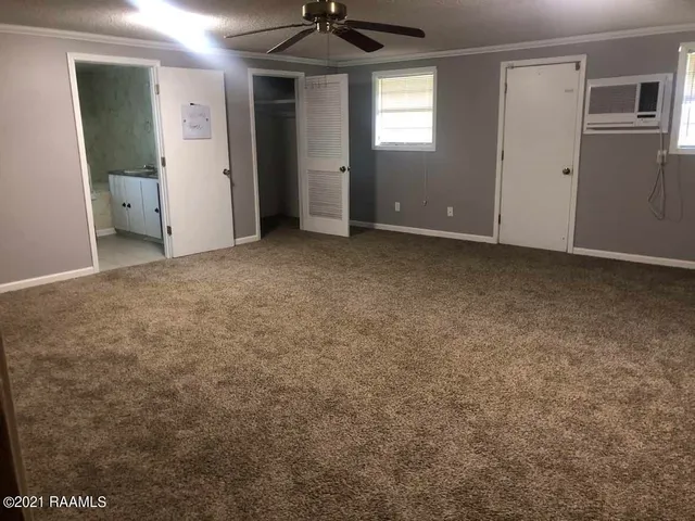 $1,595 | 2809 South Curtis Drive, New Iberia, LA 70560