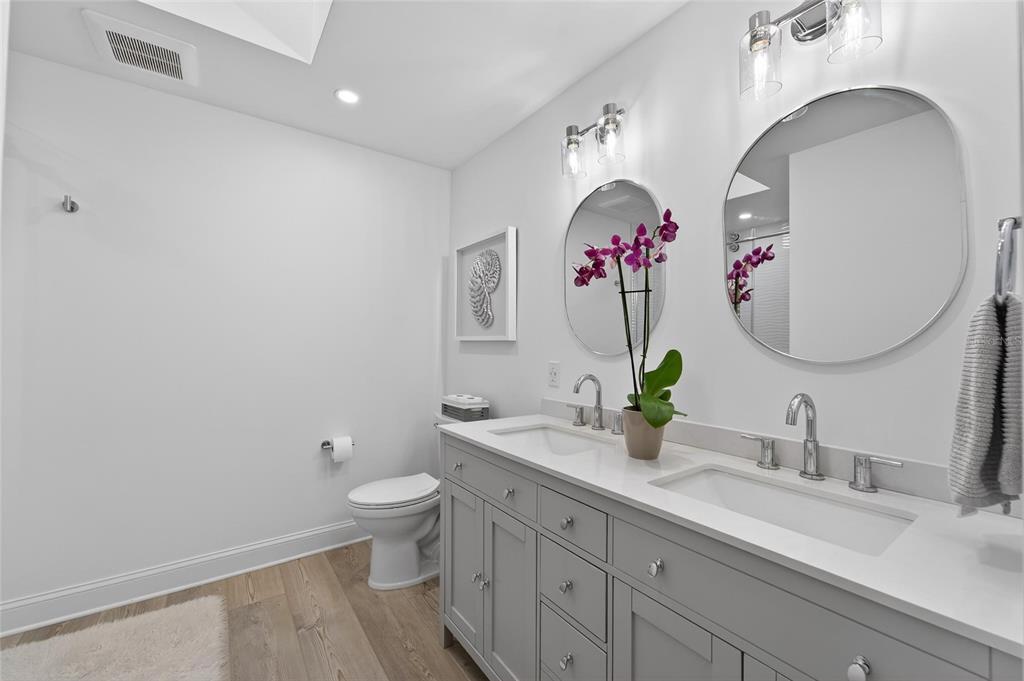 2155 Harbourside Drive, Unit 804 Longboat Key, FL 34228 - Photo 37 of 77