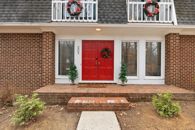 $485,000 | 205 Ivy Drive, Lynchburg, VA 24503