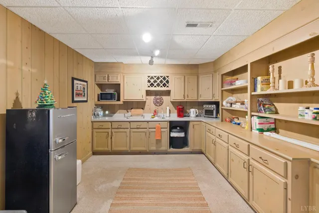 $448,000 | 205 Ivy Drive, Lynchburg, VA 24503