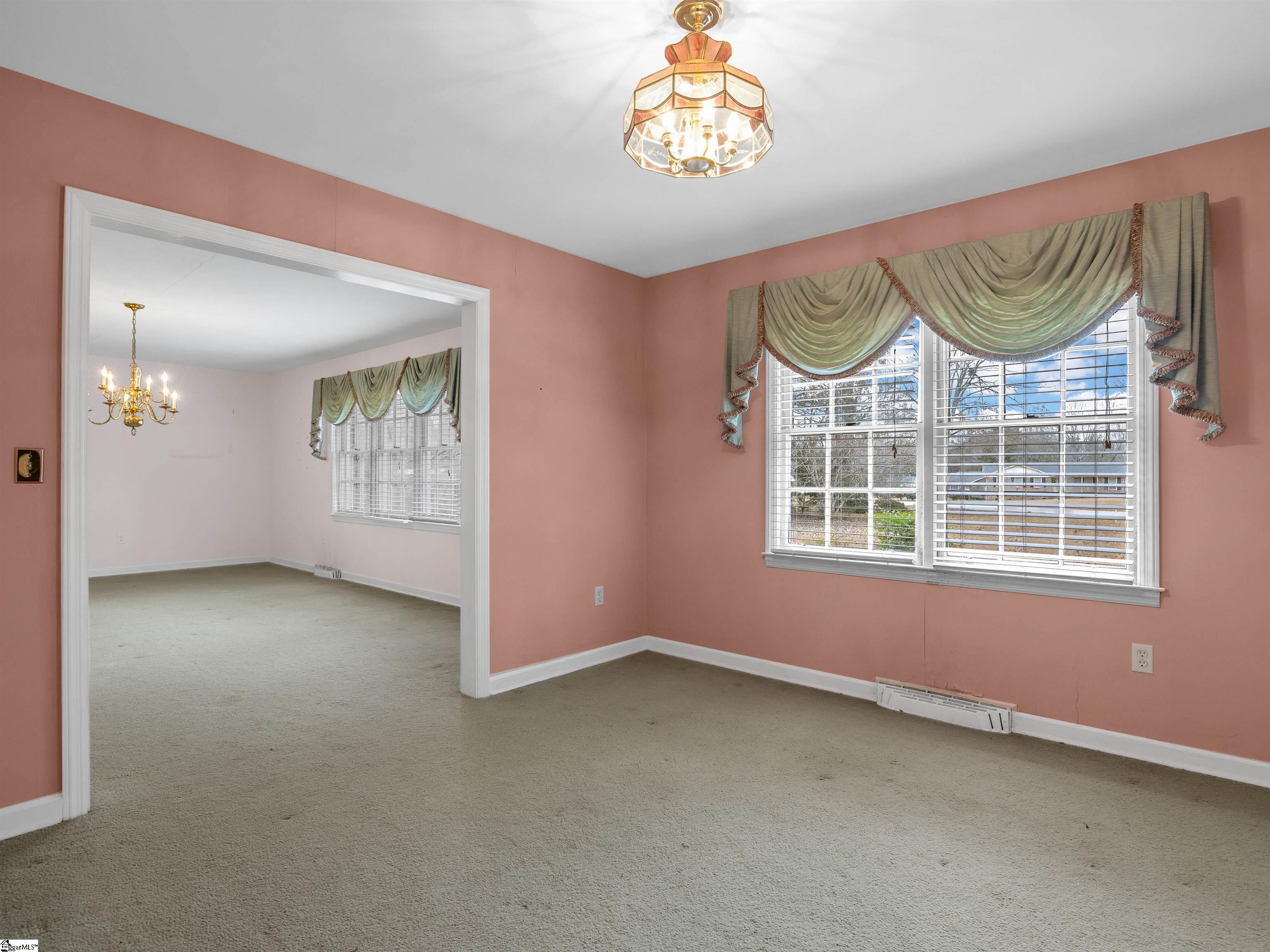 114 York Street Clinton, SC 29325 - Photo 13 of 50