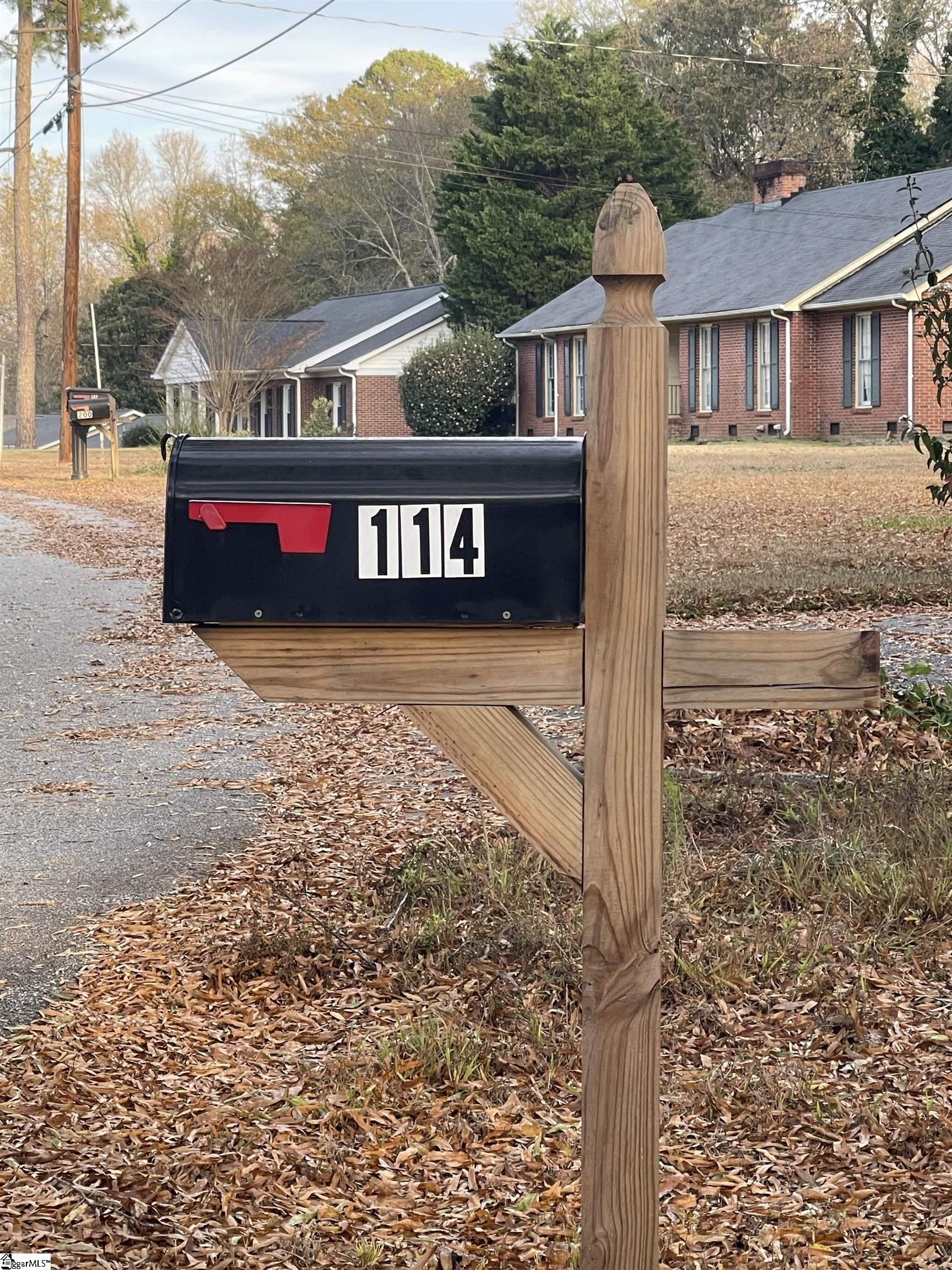 114 York Street Clinton, SC 29325 - Photo 20 of 50