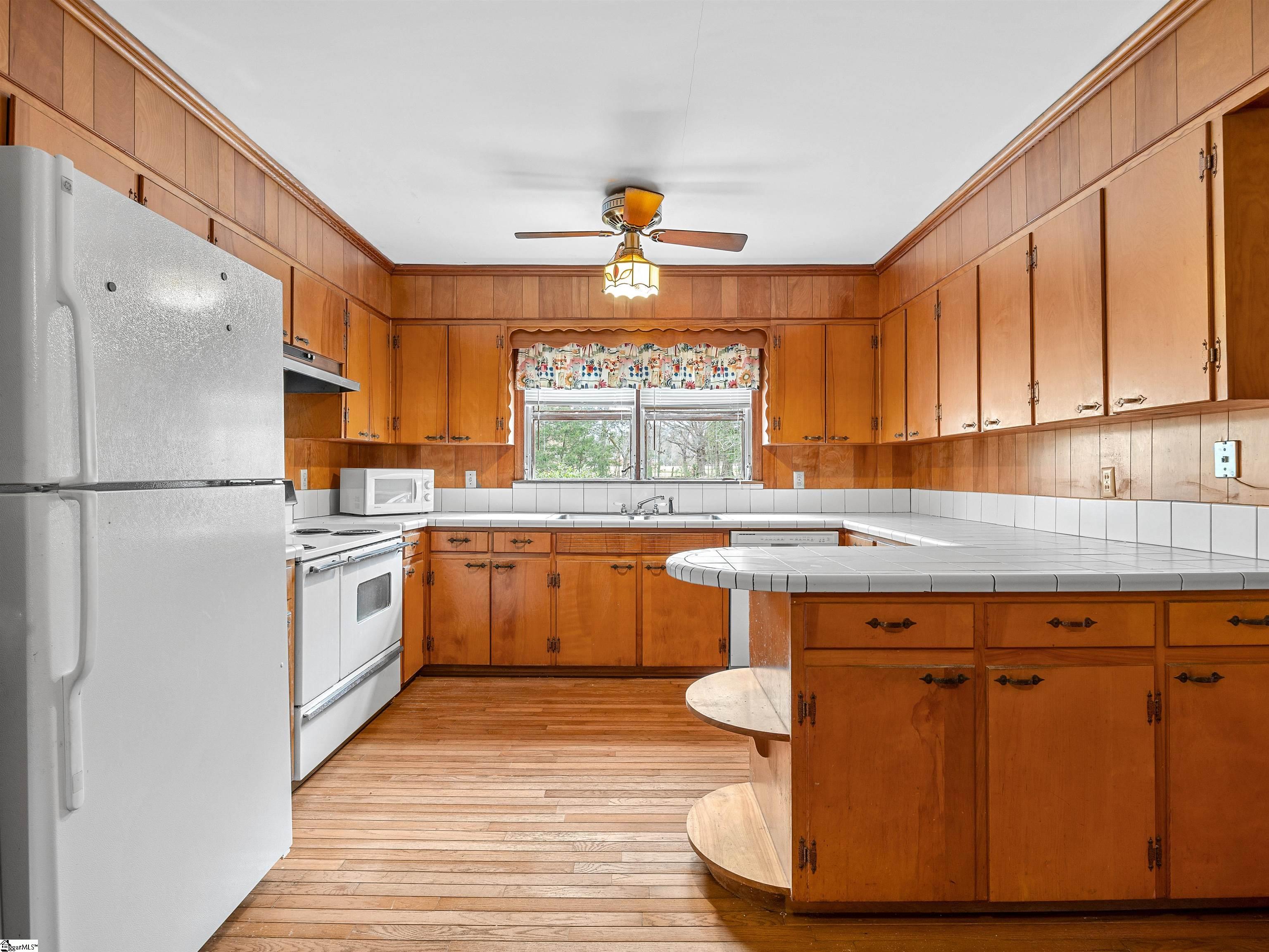 114 York Street Clinton, SC 29325 - Photo 26 of 50