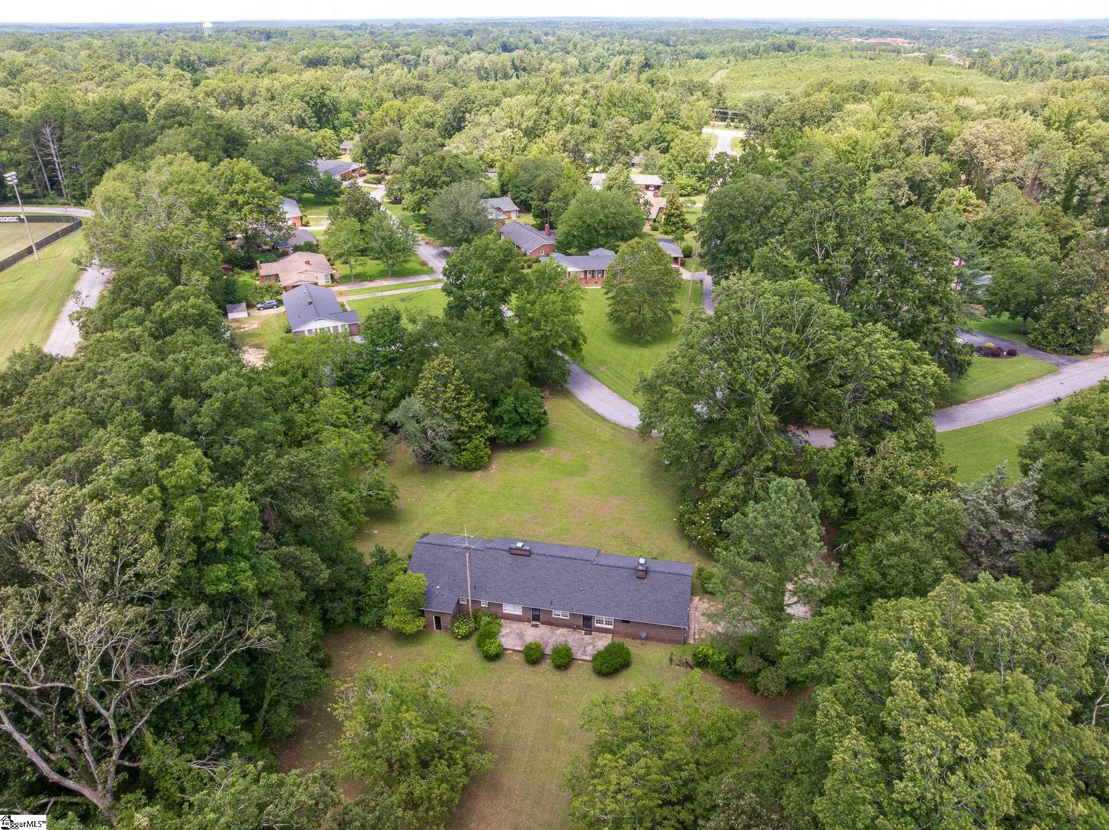 114 York Street Clinton, SC 29325 - Photo 7 of 50