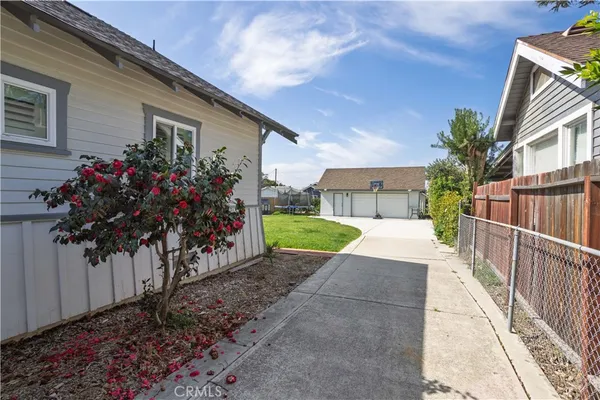 $899,000 | 214 North 7th Street, Santa Paula, CA 93060