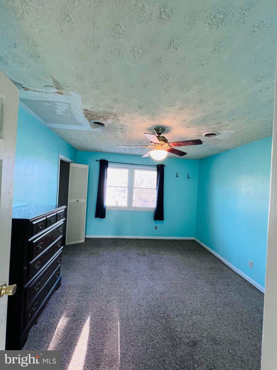 320 Cedar Avenue Colonial Beach, VA 22443 - Photo 36 of 47 a view of an empty room with a window