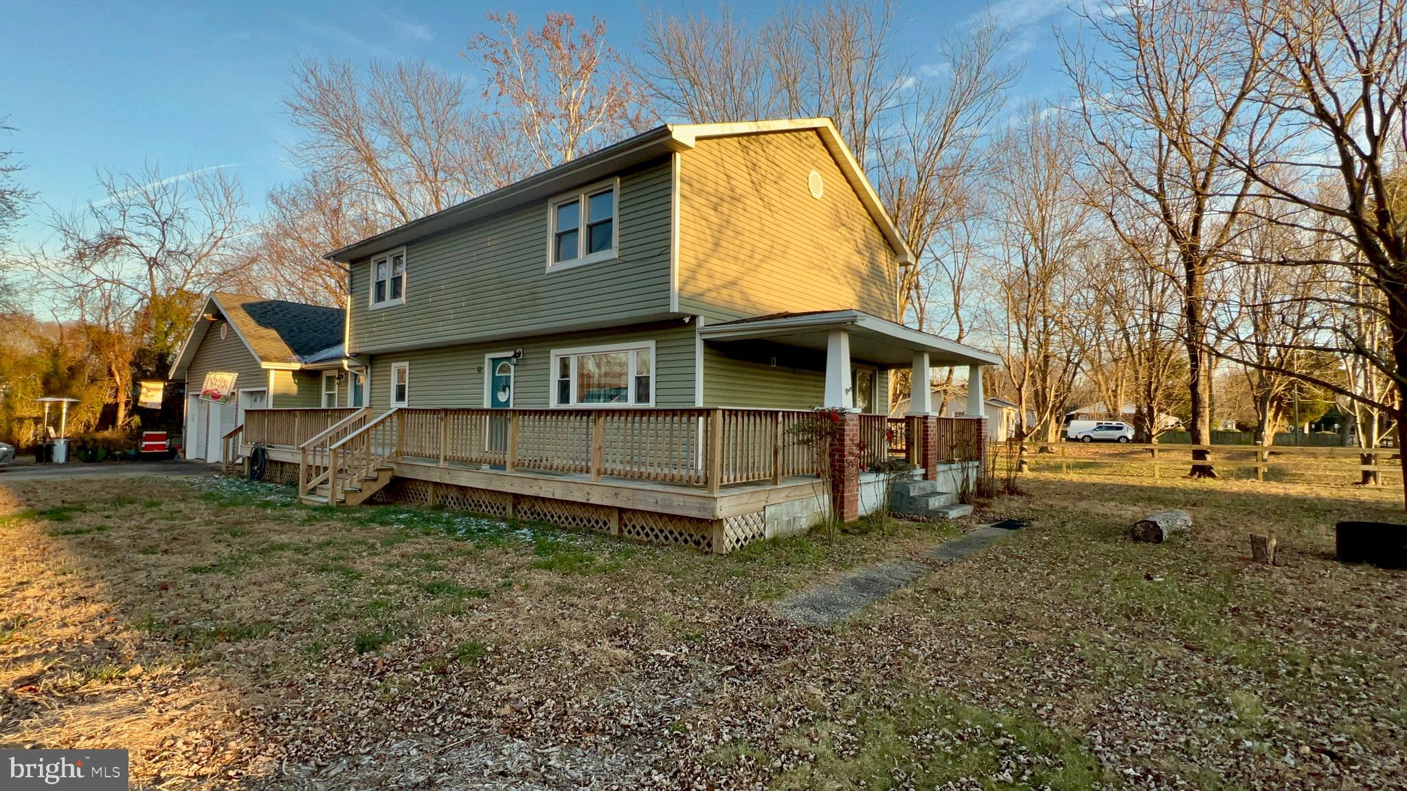 320 Cedar Avenue Colonial Beach, VA 22443 - Photo 4 of 47 a view of a house with a yard