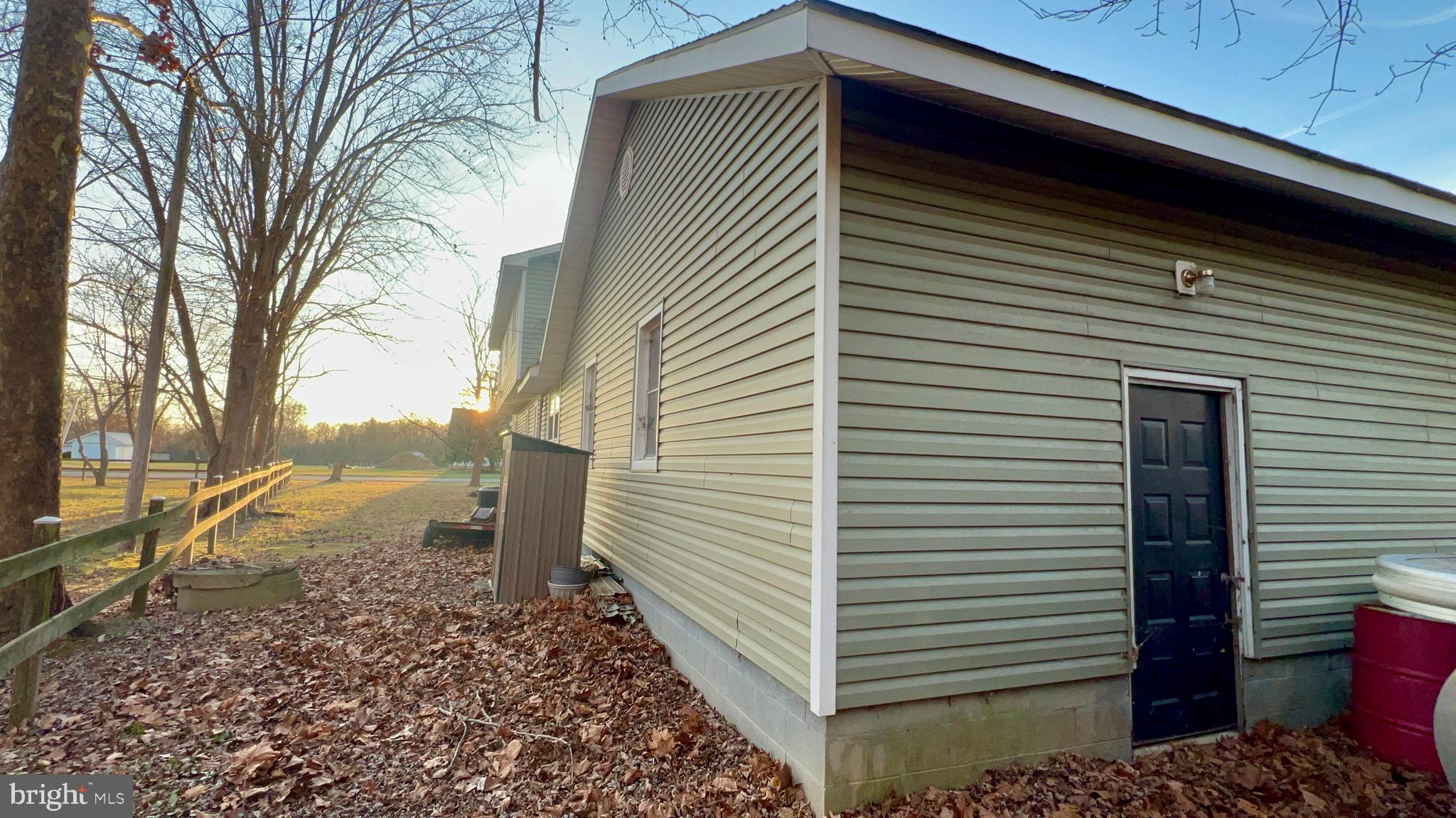 320 Cedar Avenue Colonial Beach, VA 22443 - Photo 45 of 47 a view of a backyard and a trees
