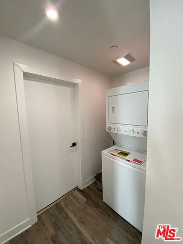 $4,495 | 816 North Hobart Boulevard, Unit 816, Los Angeles, CA 90029