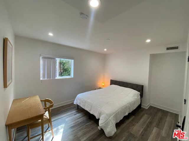 $4,495 | 816 North Hobart Boulevard, Unit 816, Los Angeles, CA 90029