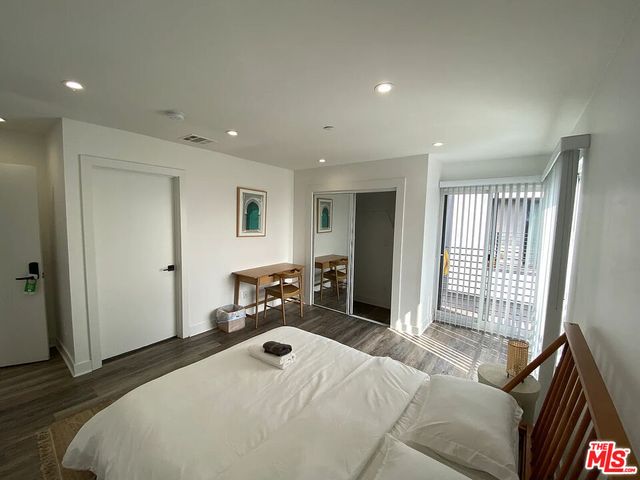 $4,495 | 816 North Hobart Boulevard, Unit 816, Los Angeles, CA 90029