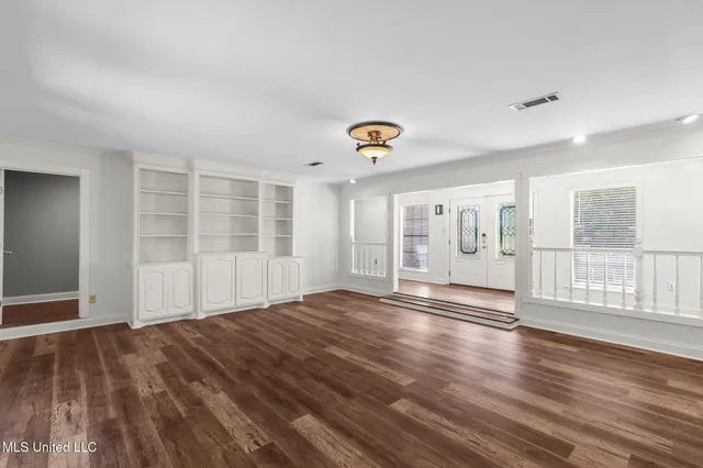 $299,999 | 125 Lakeview Drive, Canton, MS 39046