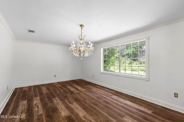 $299,999 | 125 Lakeview Drive, Canton, MS 39046