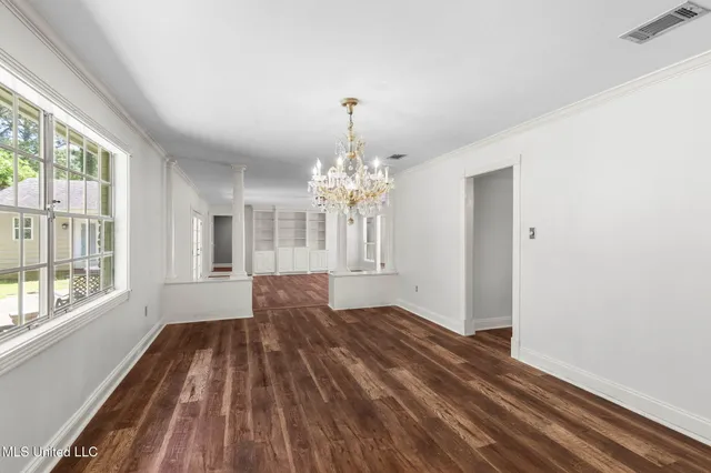 $299,999 | 125 Lakeview Drive, Canton, MS 39046