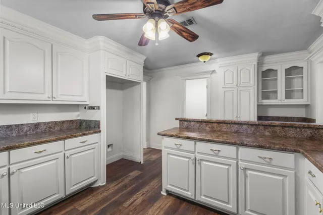 $299,999 | 125 Lakeview Drive, Canton, MS 39046