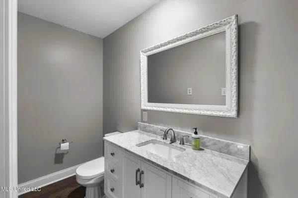 $299,999 | 125 Lakeview Drive, Canton, MS 39046