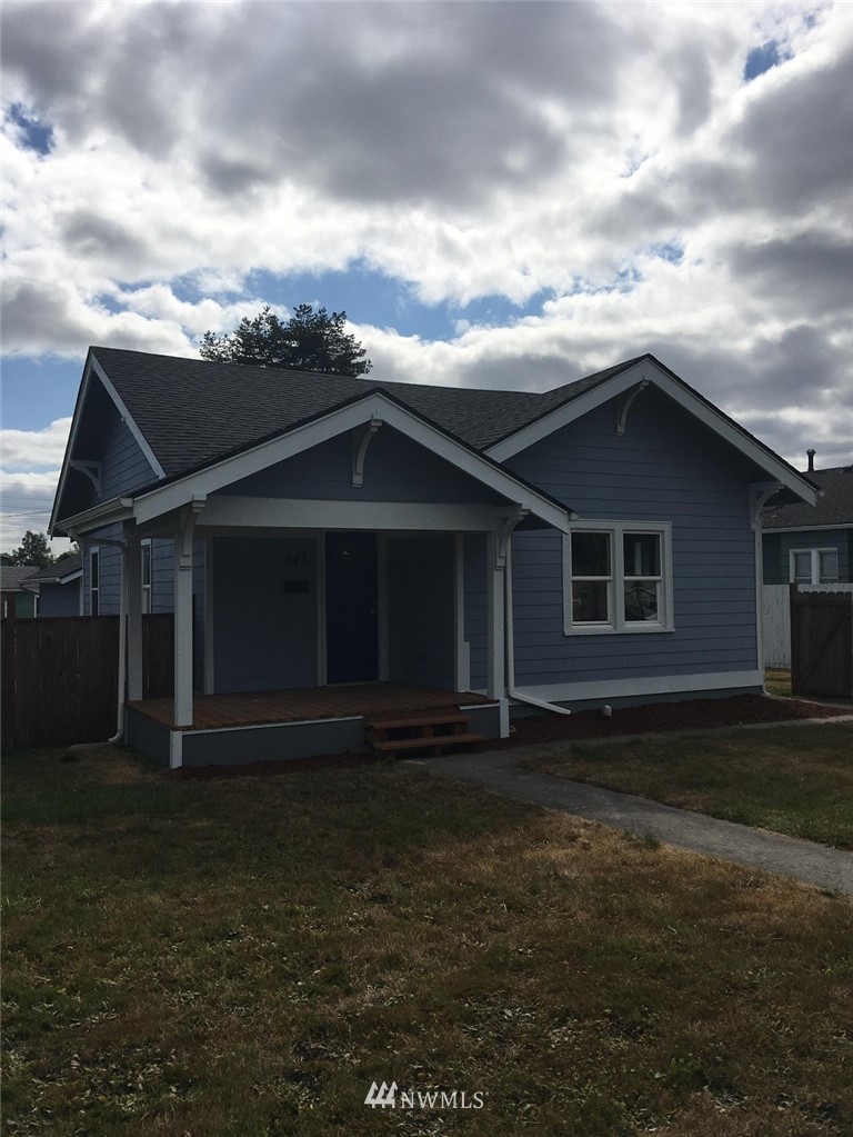 643 Southwest Cascade Avenue Chehalis, WA 98532 - Photo 2 of 22 Gallery Image 2