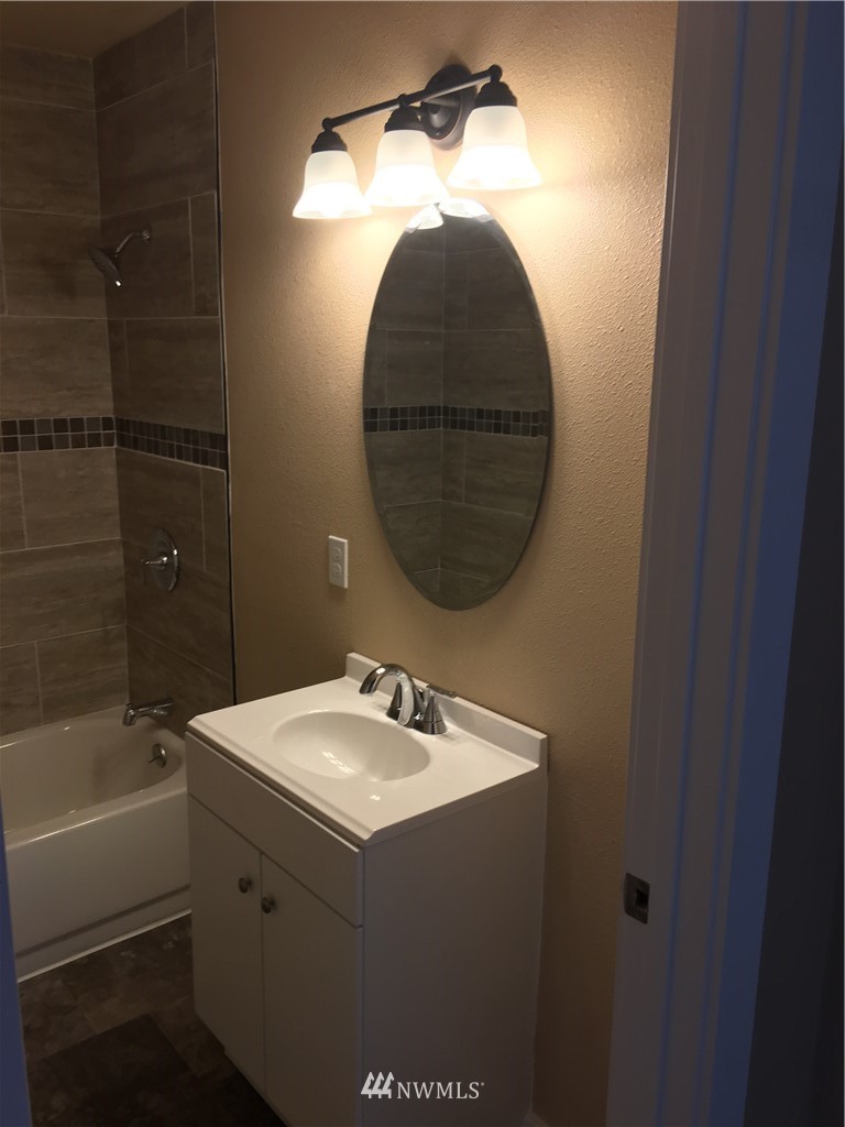 643 Southwest Cascade Avenue Chehalis, WA 98532 - Photo 11 of 22 Gallery Image 11