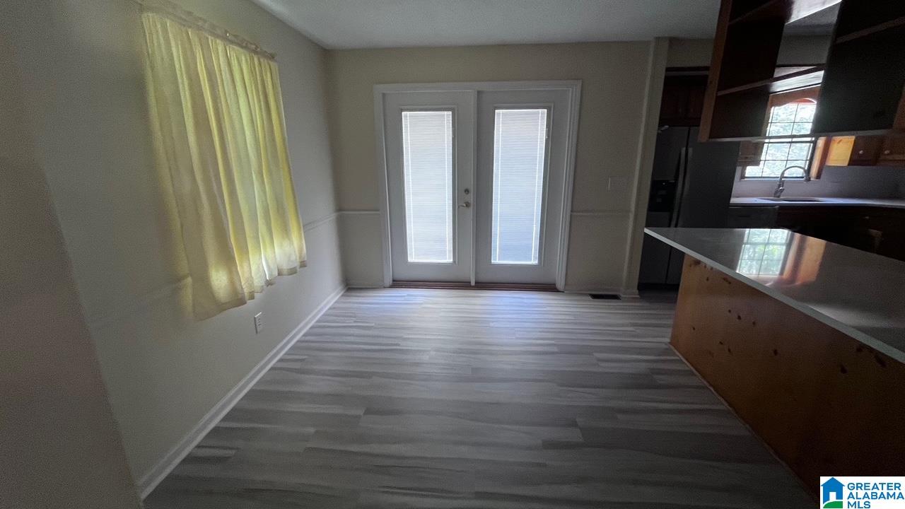 3921 Rock Ridge Road Birmingham, AL 35210 - Photo 3 of 12