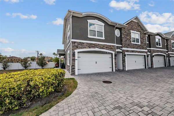 $425,000 | 6921 Interbay Boulevard, Unit 8, Tampa, FL 33616
