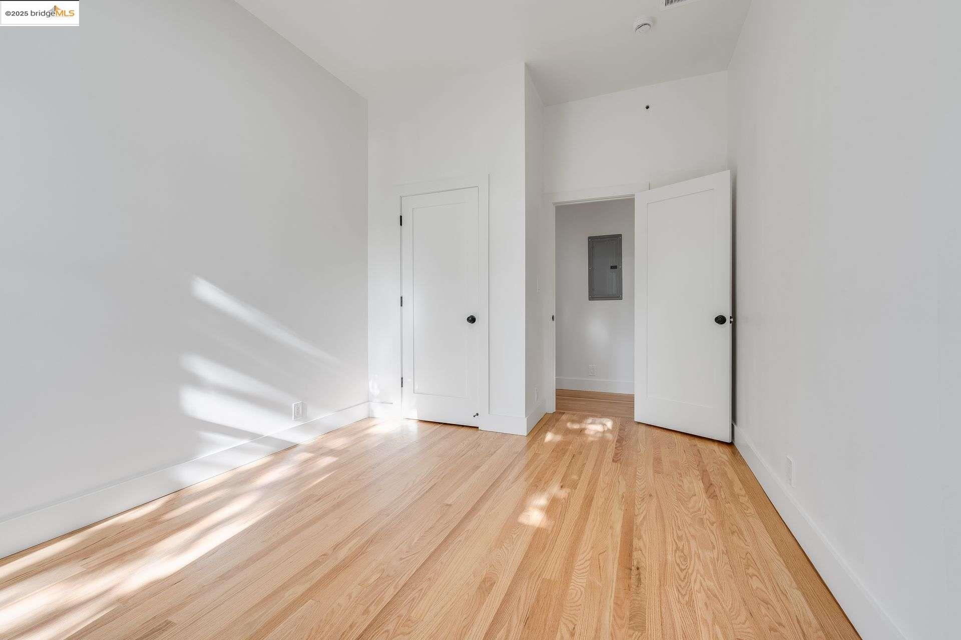 1238 12th Street Oakland, CA 94607 - Photo 15 of 55