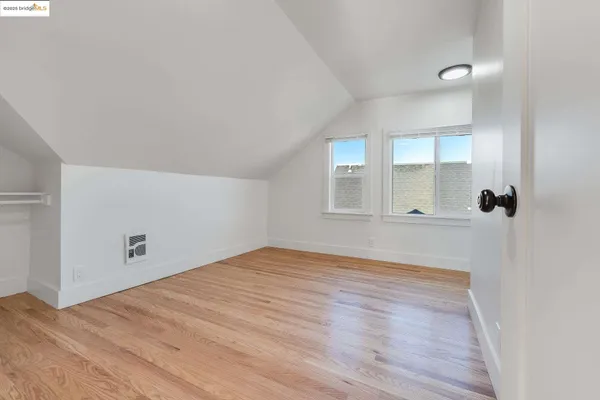 $1,350,000 | 1238 12th Street, Oakland, CA 94607