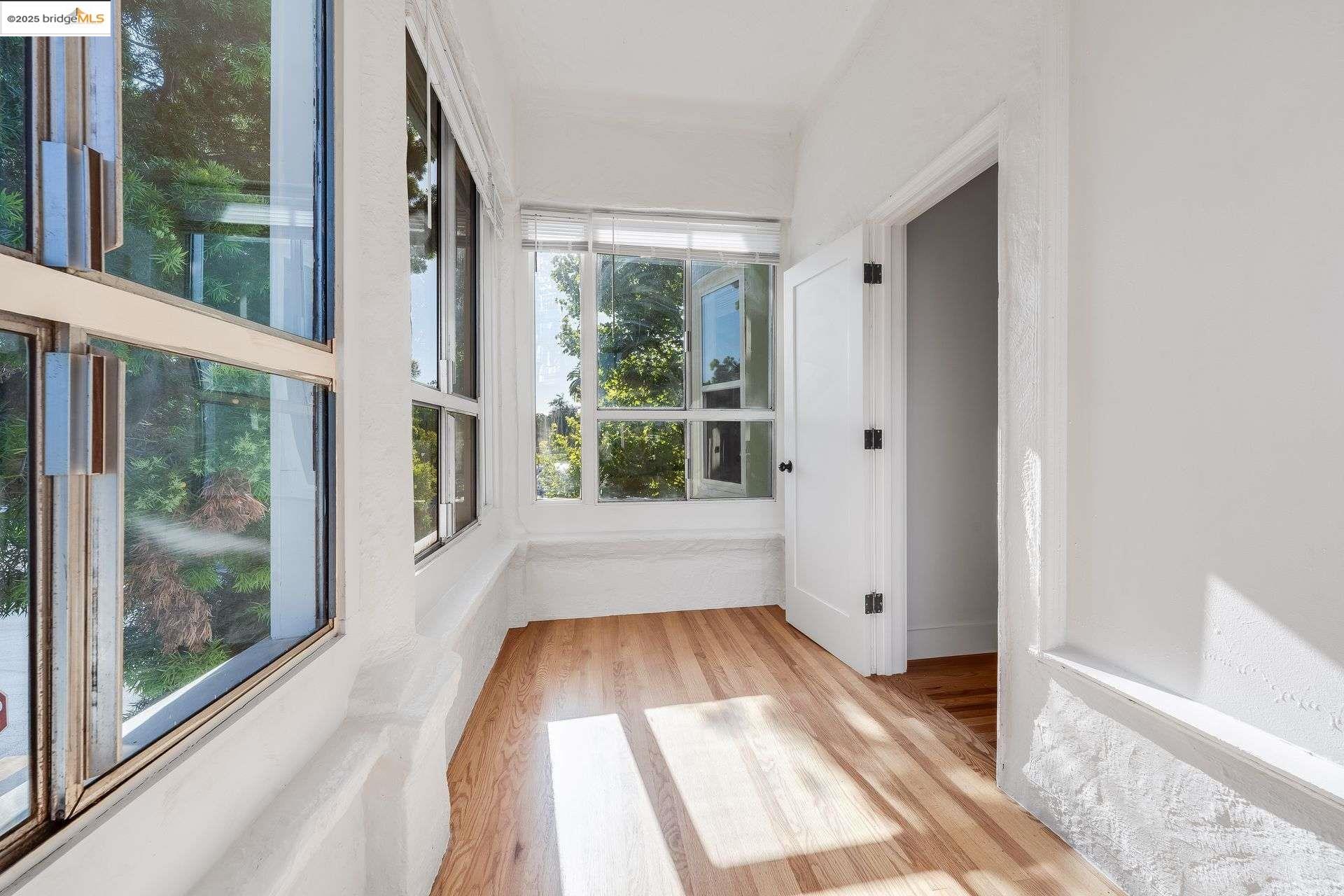 1238 12th Street Oakland, CA 94607 - Photo 7 of 55