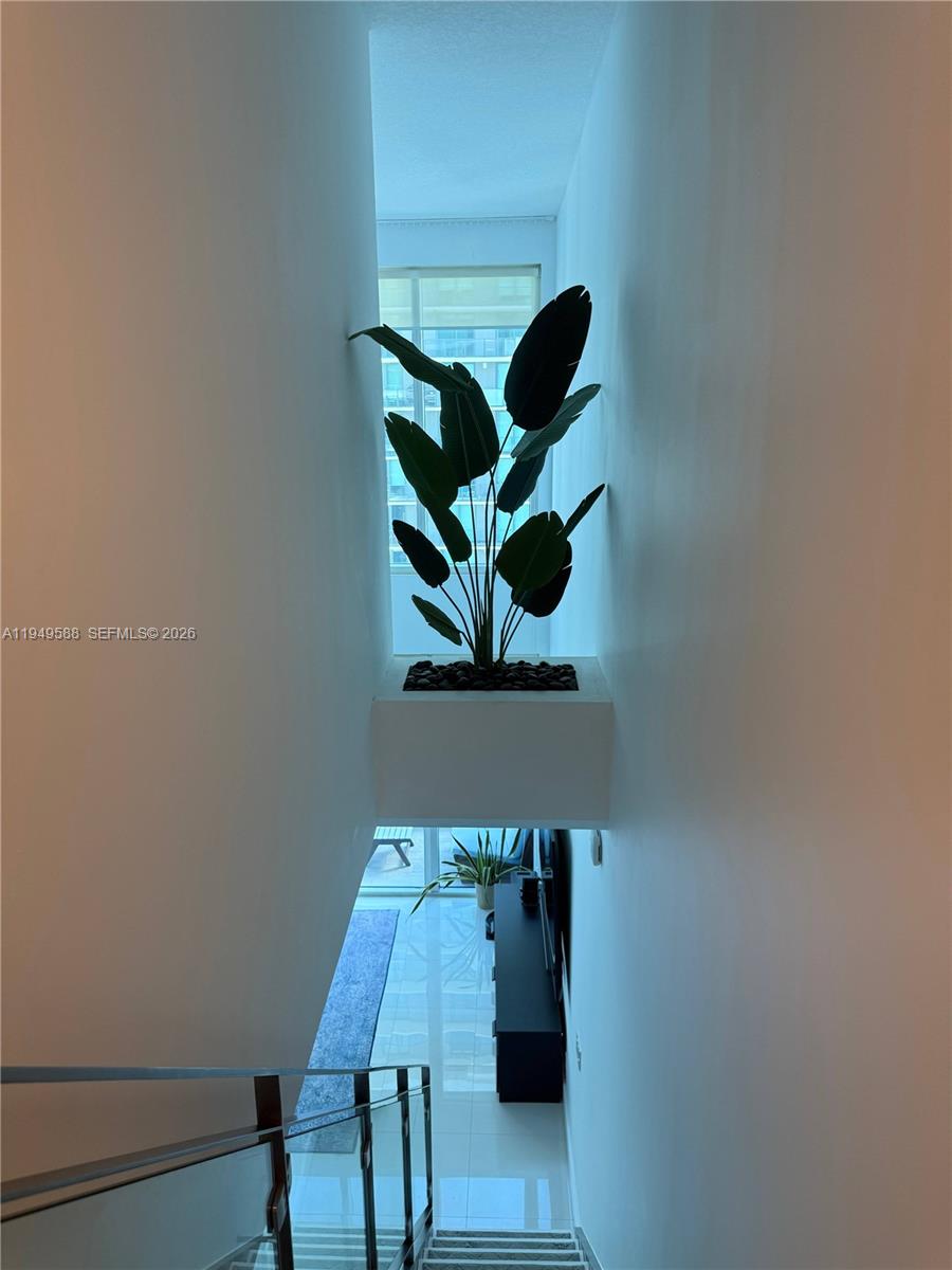 60 Southwest 13th Street, Unit 3808 Miami, FL 33130 - Photo 19 of 38 a view of cabinets