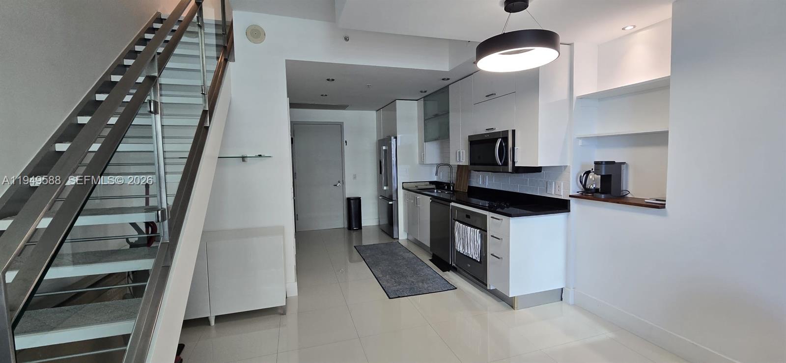 60 Southwest 13th Street, Unit 3808 Miami, FL 33130 - Photo 4 of 9