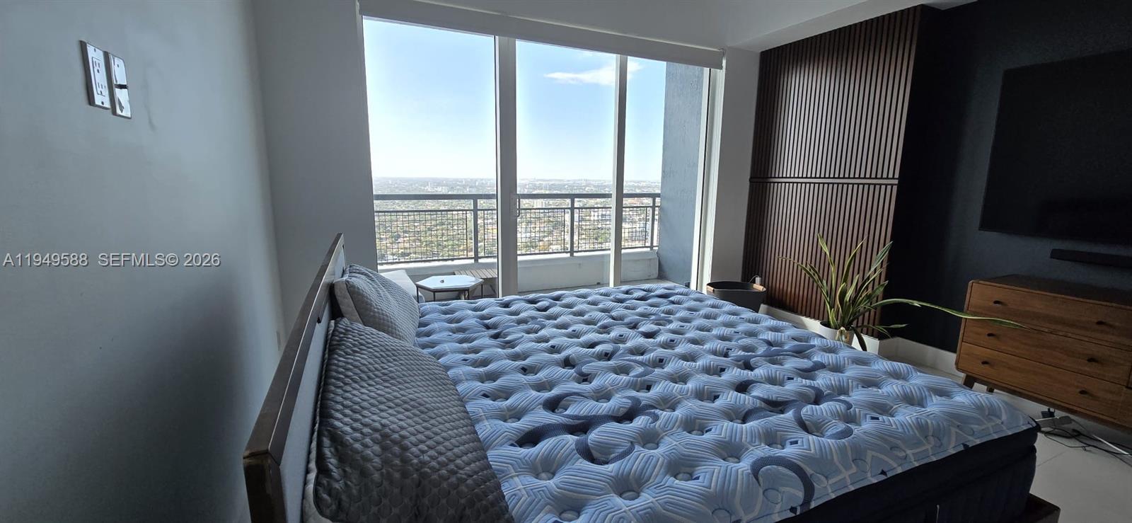 60 Southwest 13th Street, Unit 3808 Miami, FL 33130 - Photo 5 of 9